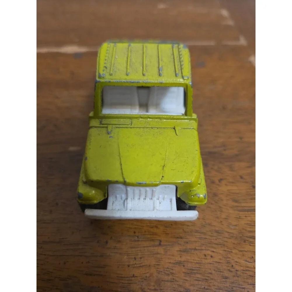 Tootsietoy Jeep Pickup Truck Vintage Lime Green Diecast Car 1960s Vintage